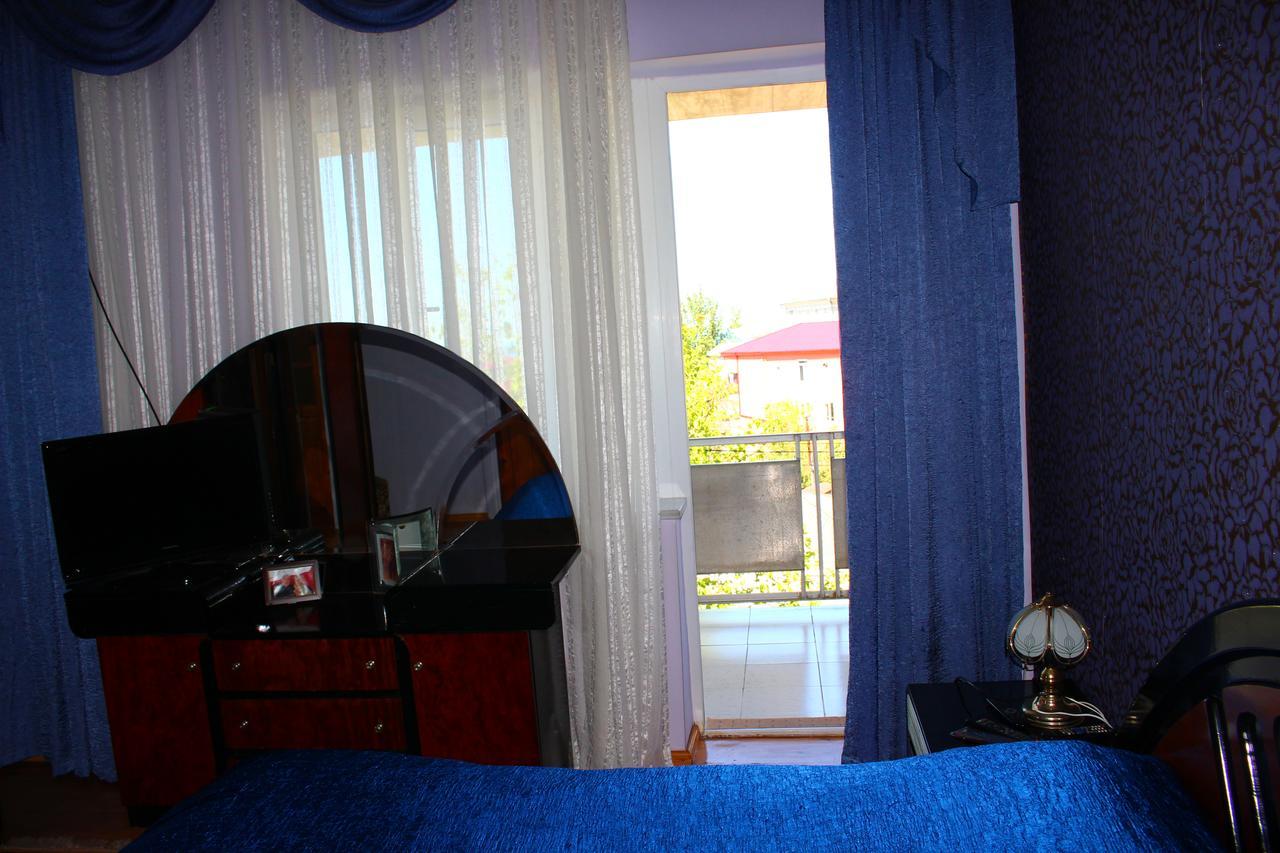 Guest House Lazika ساربي المظهر الخارجي الصورة